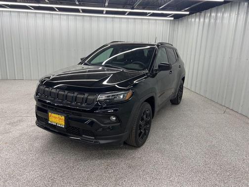 Diamond Black 2022 Jeep Compass Altitude