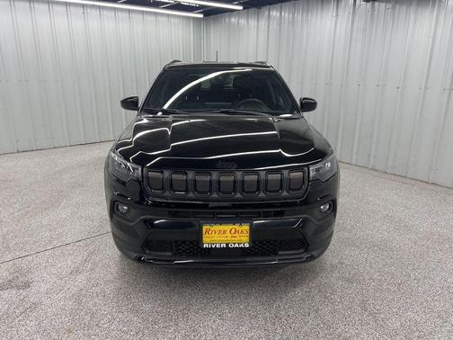 Diamond Black 2022 Jeep Compass Altitude