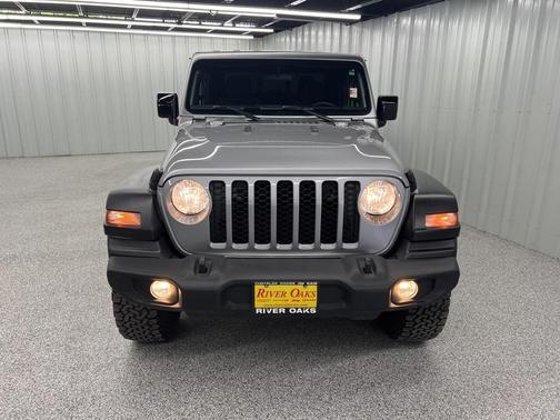 2020 Jeep Gladiator Sport