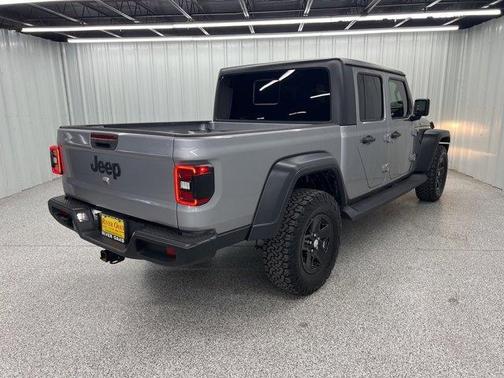 2020 Jeep Gladiator Sport