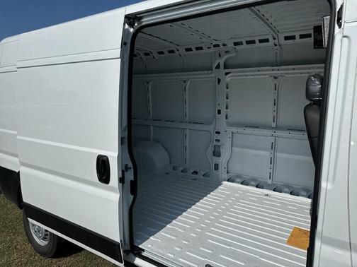 2025 RAM ProMaster 2500 High Roof