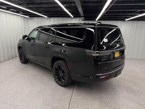 Gloss Black 2026 Jeep Grand Wagoneer L