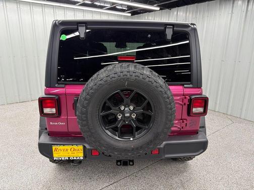 Tuscadero Pearlcoat 2026 Jeep Wrangler Sport