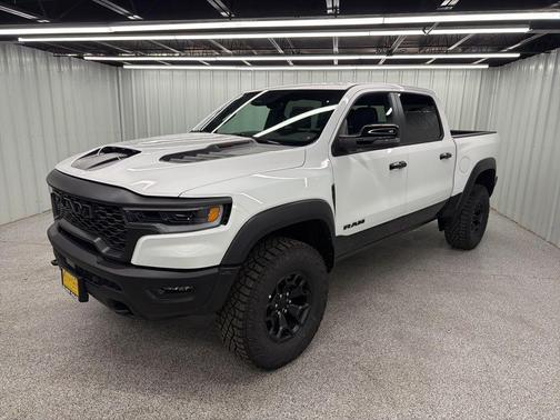 Bright White Clearcoat 2026 RAM 1500 RHO
