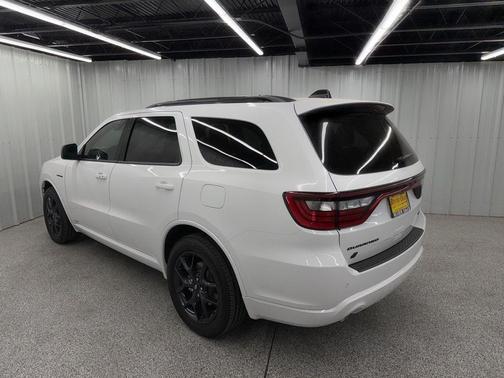 White Knuckle Clearcoat 2026 Dodge Durango GT HEMI V8
