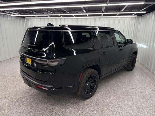 Gloss Black 2026 Jeep Grand Wagoneer Limited
