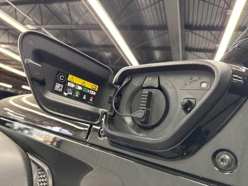 2025 Jeep Wrangler 4xe Sport