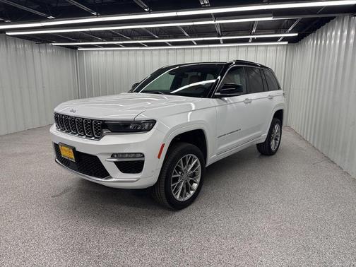 2025 Jeep Grand Cherokee Summit