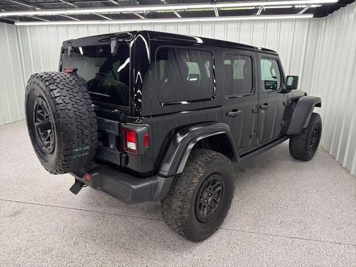 Black Clearcoat 2023 Jeep Wrangler Sport