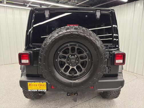 Black Clearcoat 2023 Jeep Wrangler Sport
