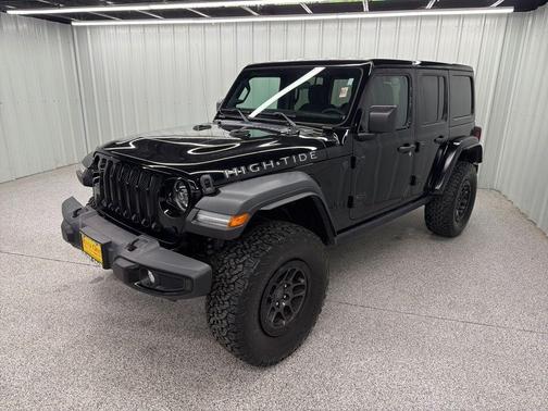 Black Clearcoat 2023 Jeep Wrangler Sport