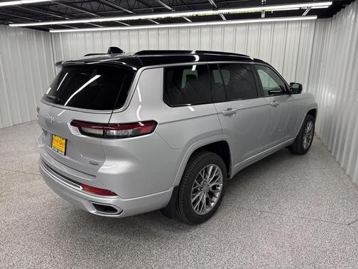 2025 Jeep Grand Cherokee L Summit
