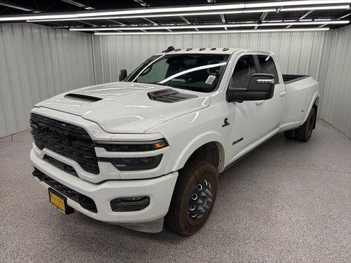 2025 RAM 3500 Limited