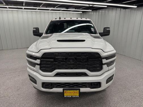 2025 RAM 3500 Limited