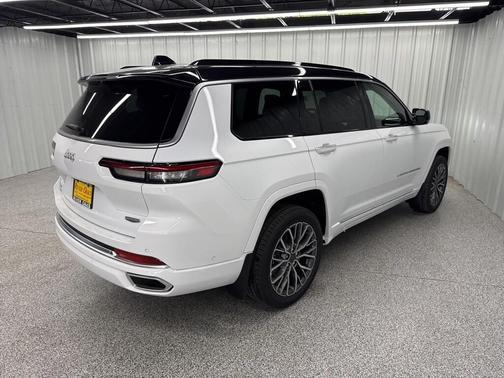 2025 Jeep Grand Cherokee L Summit