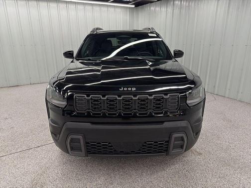 2026 Jeep Cherokee LAREDO/LIMITED
