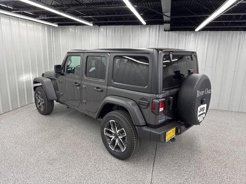2025 Jeep Wrangler 4xe Sport