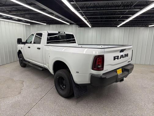 Bright White Clearcoat 2026 RAM 3500 Tradesman