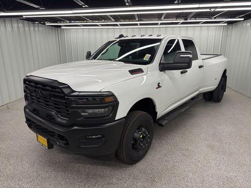Bright White Clearcoat 2026 RAM 3500 Tradesman