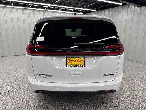 2025 Chrysler Pacifica Hybrid Select