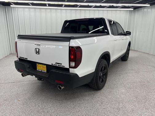 2022 Honda Ridgeline Black Edition