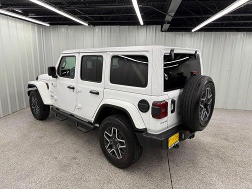 Bright White Clearcoat 2024 Jeep Wrangler Sahara
