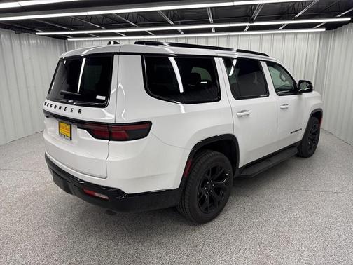 2025 Jeep Wagoneer Series II