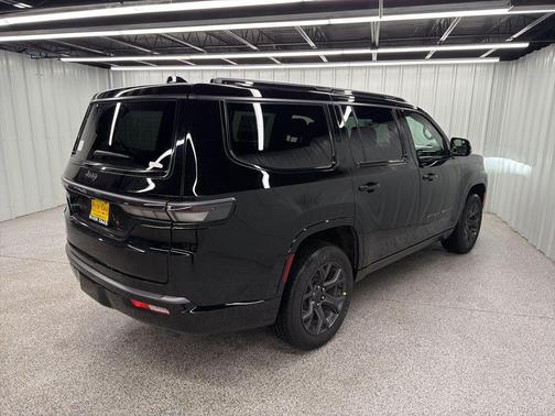 2026 Jeep Grand Wagoneer 