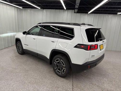 2026 Jeep Cherokee LAREDO/LIMITED