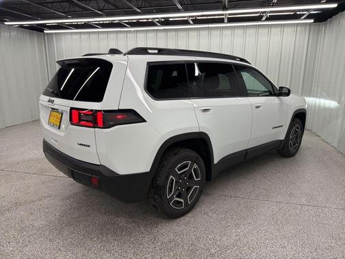 2026 Jeep Cherokee LAREDO/LIMITED