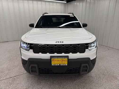 2026 Jeep Cherokee LAREDO/LIMITED