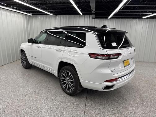 2025 Jeep Grand Cherokee L Summit