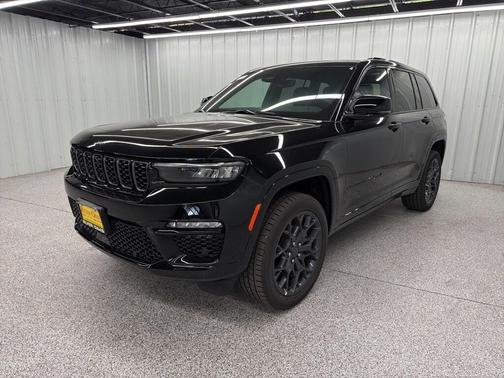 2025 Jeep Grand Cherokee Summit