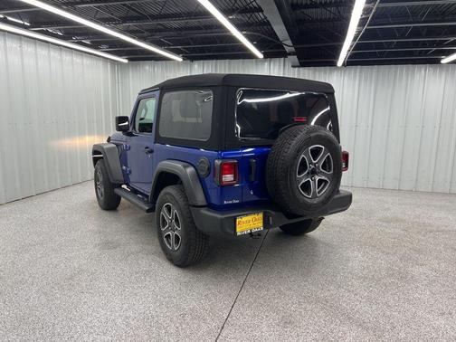 2020 Jeep Wrangler Sport
