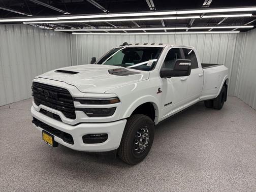 2026 RAM 3500 Limited