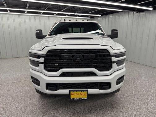 2026 RAM 3500 Limited