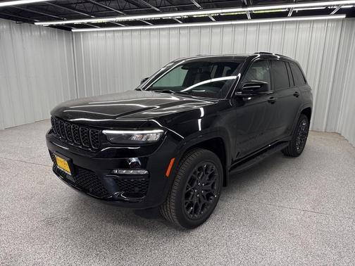 2025 Jeep Grand Cherokee Summit