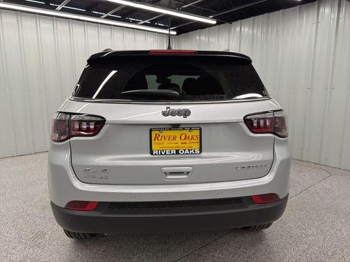 Silver Zynith 2026 Jeep Compass Limited
