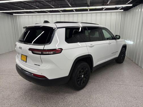 Bright White Clearcoat 2023 Jeep Grand Cherokee L Limited