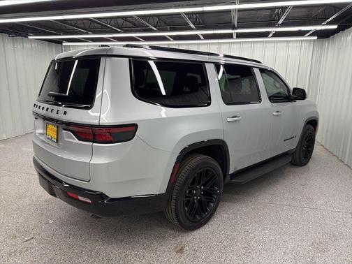 2025 Jeep Wagoneer Series II