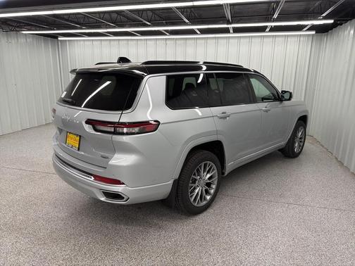 2025 Jeep Grand Cherokee L Summit