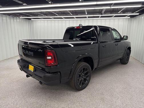 Diamond Black 2026 RAM 1500 Laramie