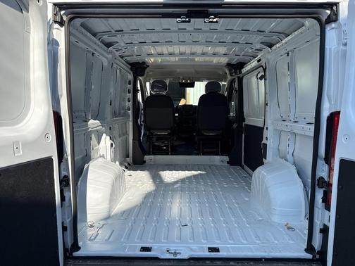 2025 RAM ProMaster 1500 Low Roof