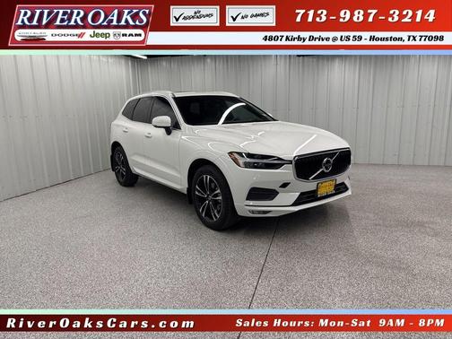 Ice White 2021 Volvo XC60 T5 Momentum