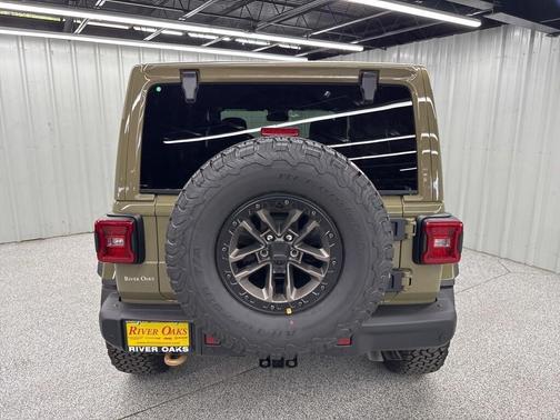 2025 Jeep Wrangler Rubicon 392
