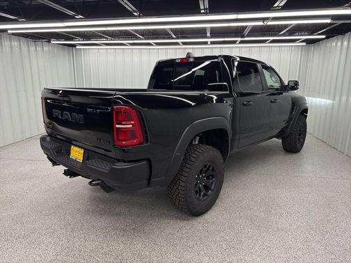 Diamond Black 2026 RAM 1500 RHO