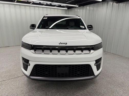 Bright White Clearcoat 2026 Jeep Grand Wagoneer Base