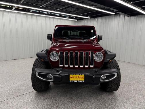 Snazzberry Pearlcoat 2021 Jeep Gladiator Overland