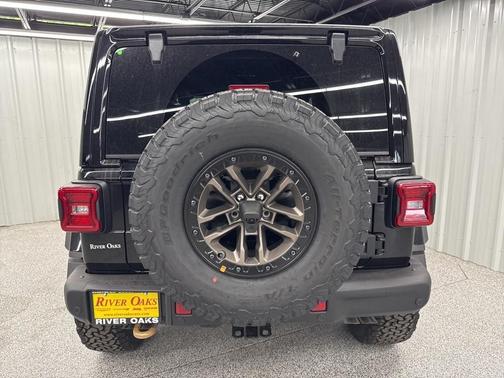 2025 Jeep Wrangler Rubicon 392