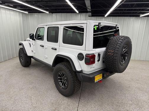 Bright White Clearcoat 2026 Jeep Wrangler Rubicon